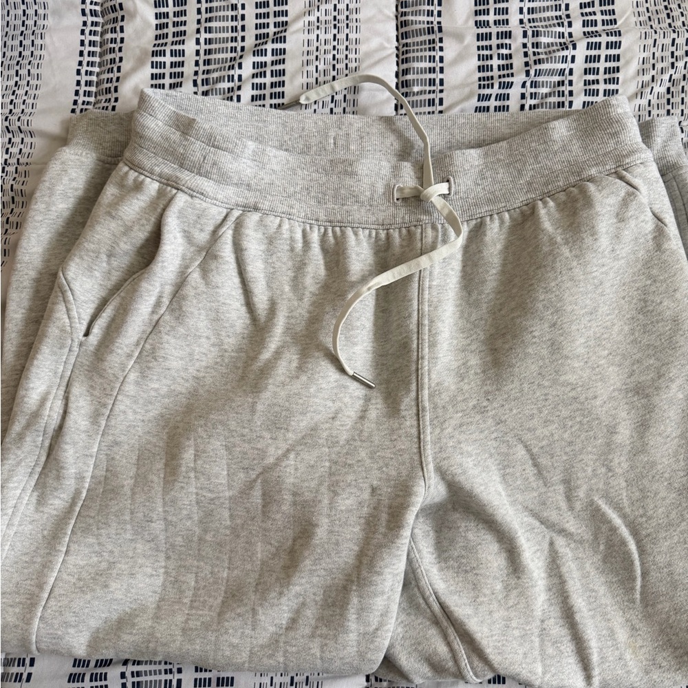 Lululemon Athletica Light Gray Sweatpants
